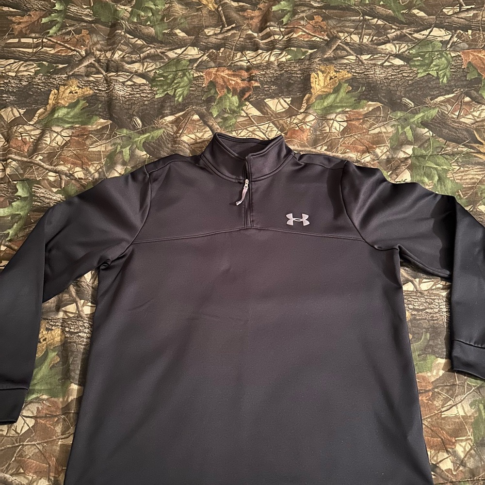 Under Armour Black Large Cold Gear fleece 1/4 zip